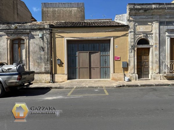 casa indipendente in vendita a Buccheri