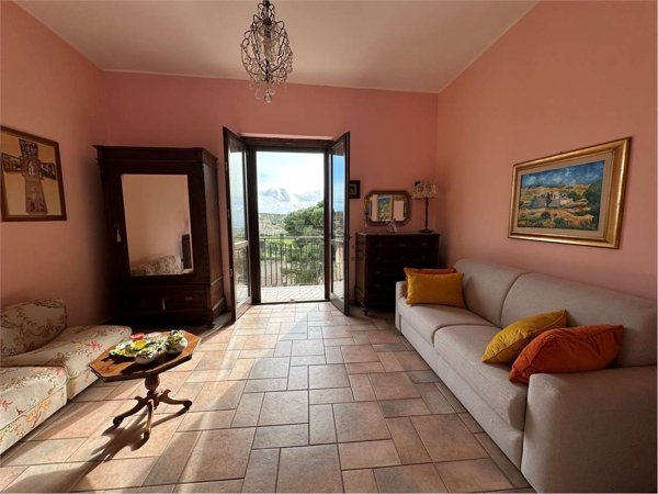 casa indipendente in vendita a Buscemi