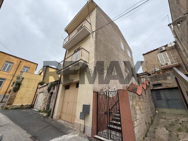 casa indipendente in vendita a Buscemi