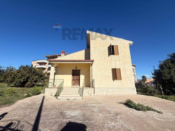 casa indipendente in vendita a Buscemi