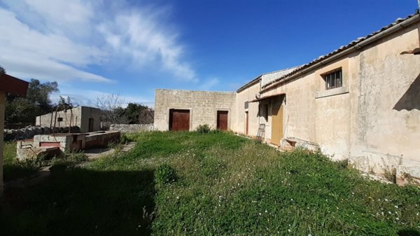 casa semindipendente in vendita a Canicattini Bagni