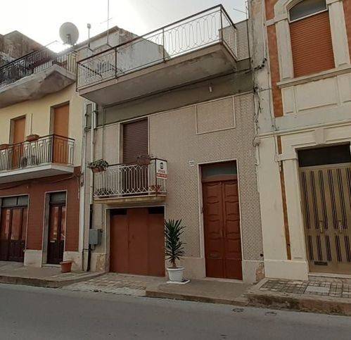 casa indipendente in vendita a Canicattini Bagni