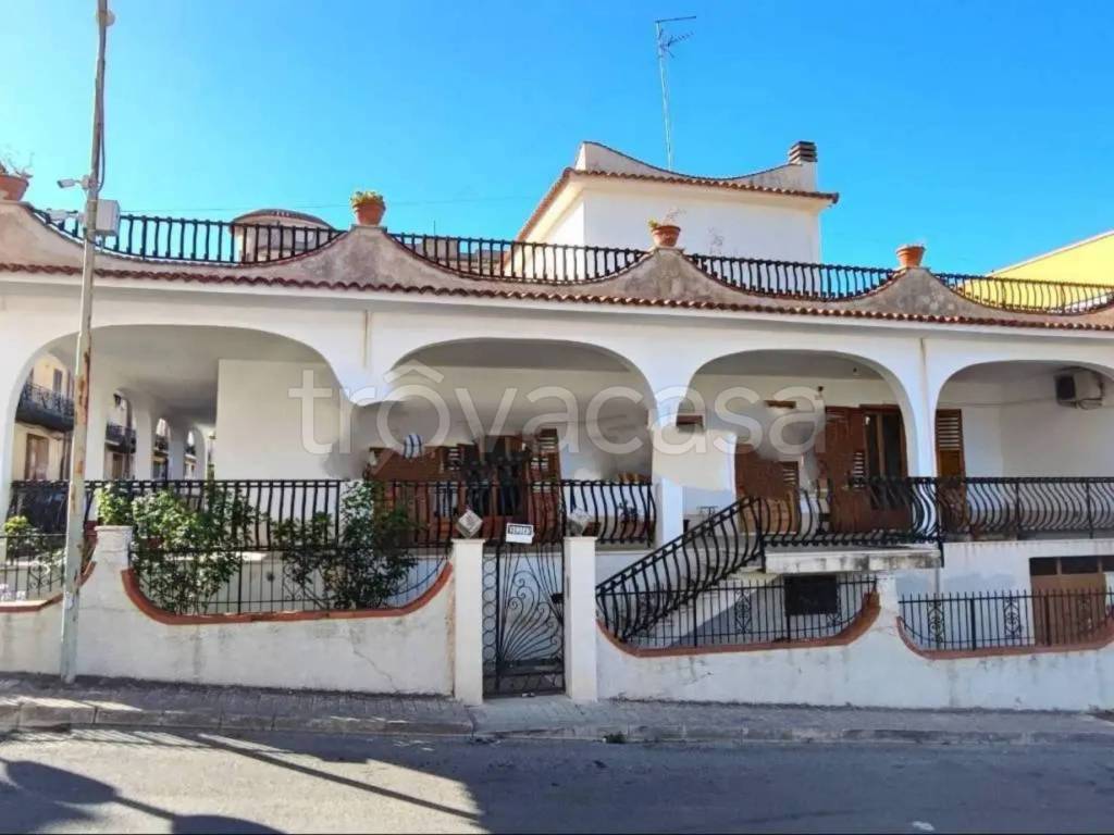 casa indipendente in vendita a Canicattini Bagni