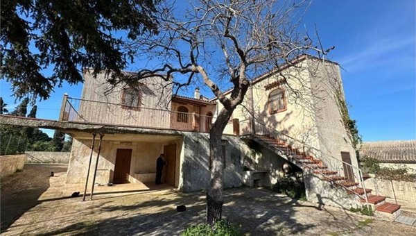 casa indipendente in vendita a Canicattini Bagni