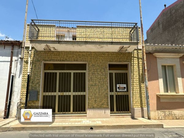 casa indipendente in vendita a Canicattini Bagni