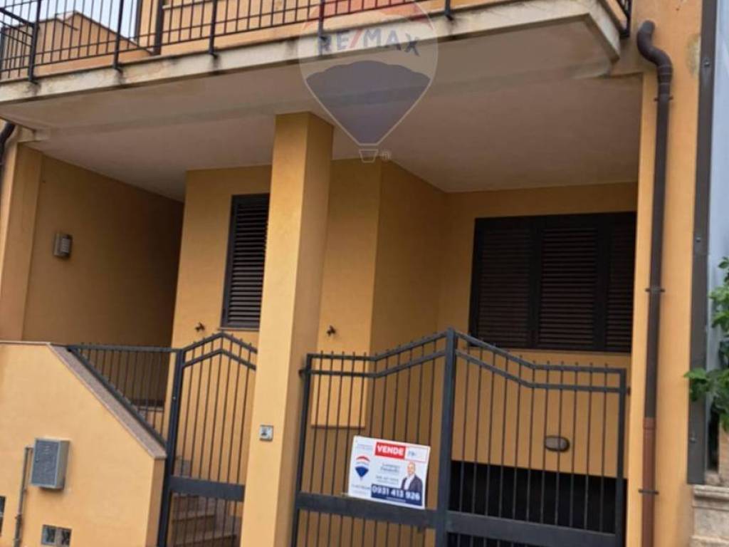 casa indipendente in vendita a Canicattini Bagni