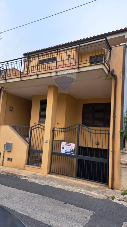 casa indipendente in vendita a Canicattini Bagni