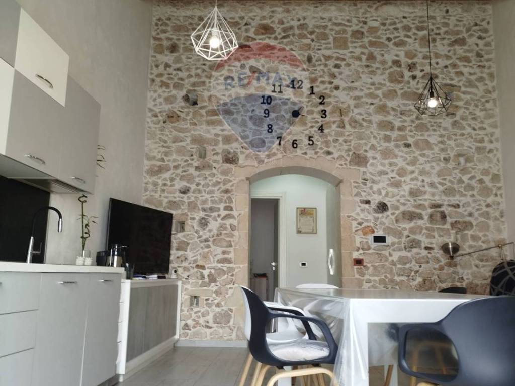 casa indipendente in vendita a Canicattini Bagni