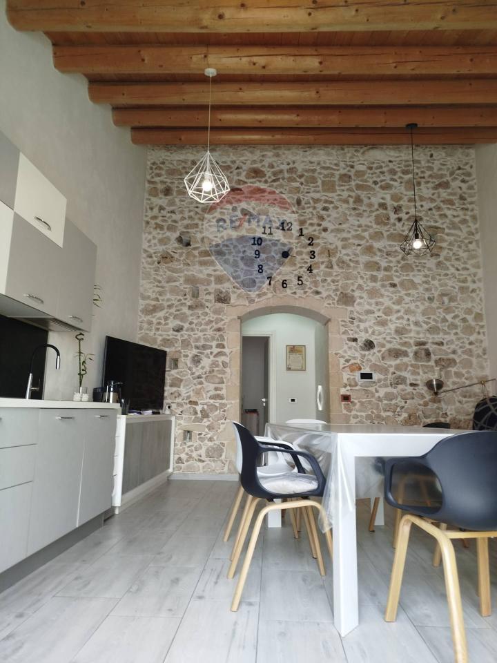 casa indipendente in vendita a Canicattini Bagni