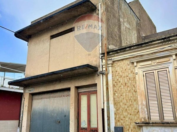 casa indipendente in vendita a Canicattini Bagni
