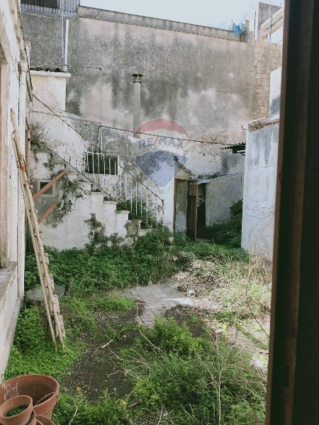 casa indipendente in vendita a Canicattini Bagni