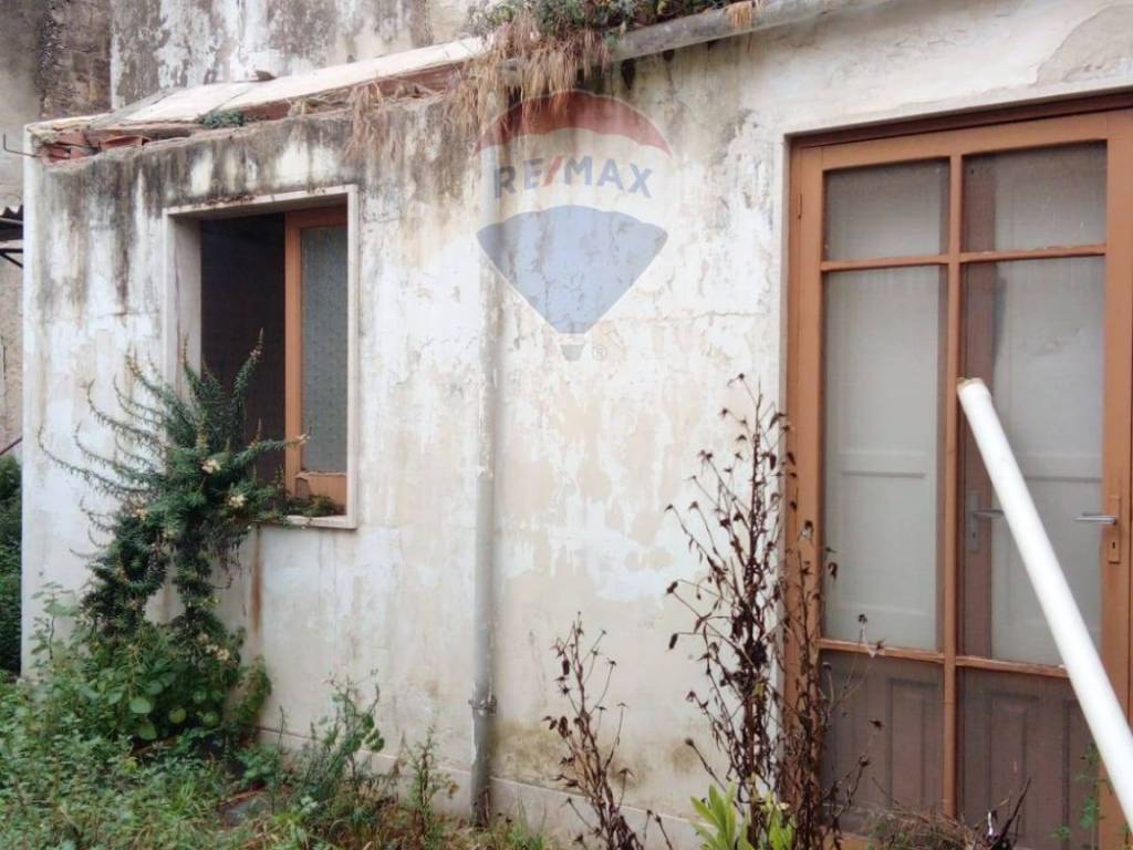 casa indipendente in vendita a Canicattini Bagni
