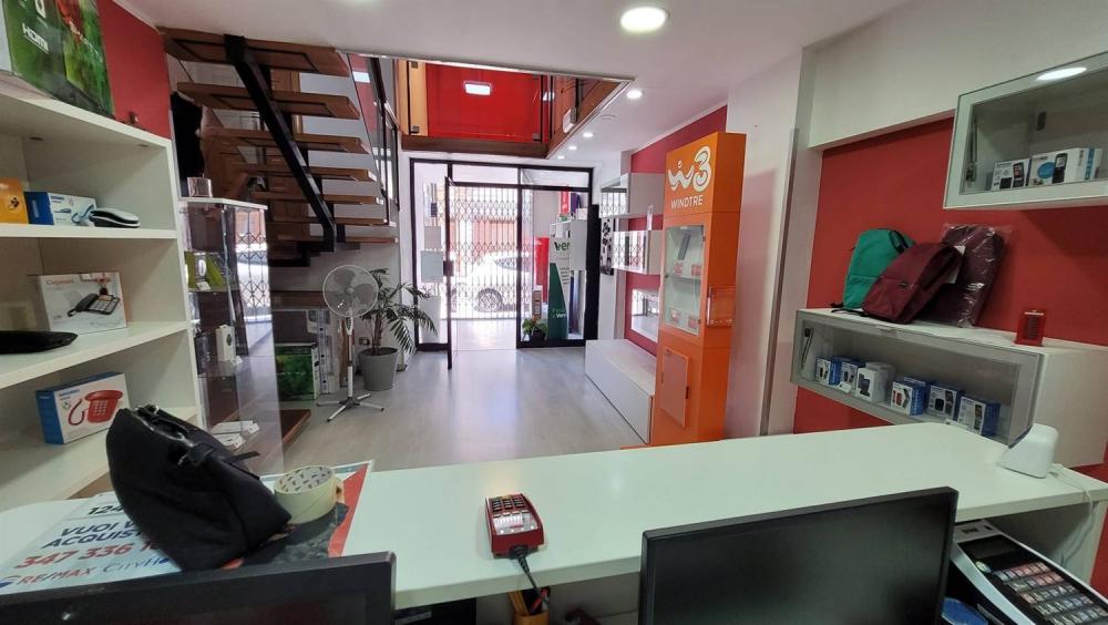 locale commerciale in vendita a Canicattini Bagni