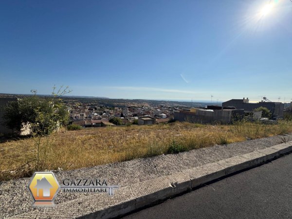 terreno edificabile in vendita a Canicattini Bagni