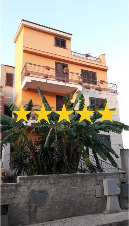 casa indipendente in vendita a Canicattini Bagni