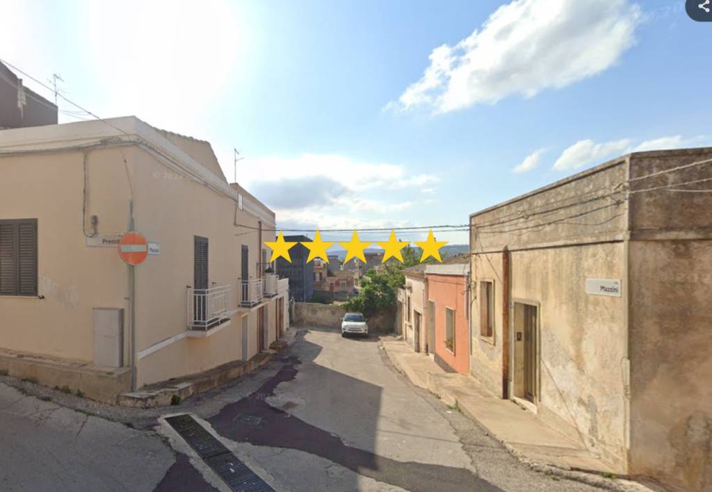 casa indipendente in vendita a Canicattini Bagni