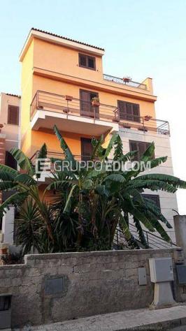 locale commerciale in vendita a Canicattini Bagni