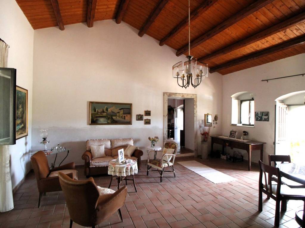 casa indipendente in vendita a Canicattini Bagni