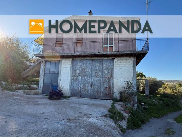 casa indipendente in vendita a Canicattini Bagni