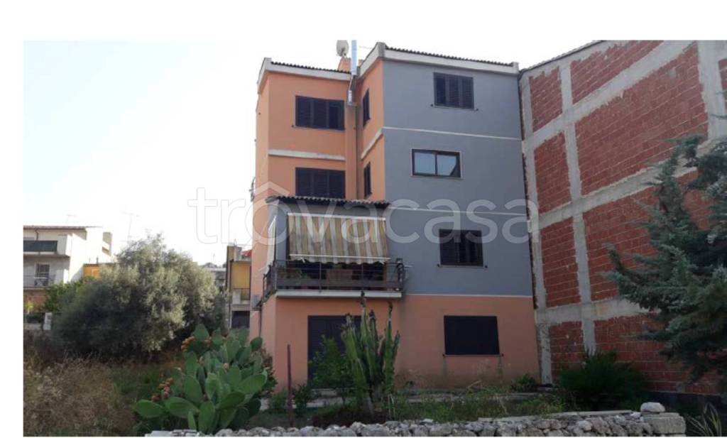 terreno edificabile in vendita a Canicattini Bagni