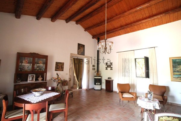 casa indipendente in vendita a Canicattini Bagni