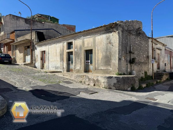 casa indipendente in vendita a Canicattini Bagni