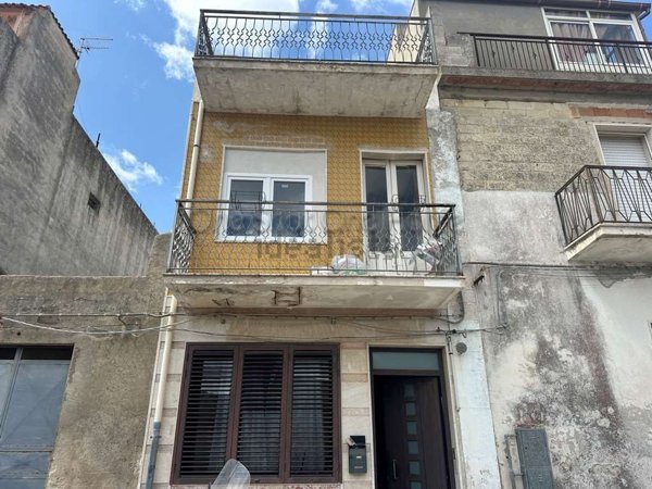 casa indipendente in vendita a Canicattini Bagni