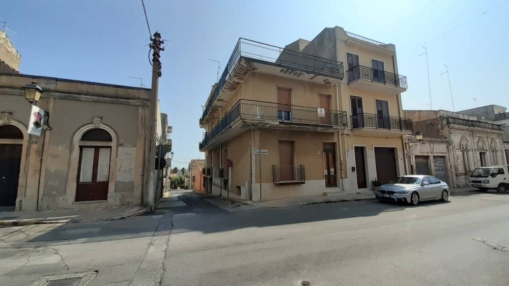 casa indipendente in vendita a Canicattini Bagni