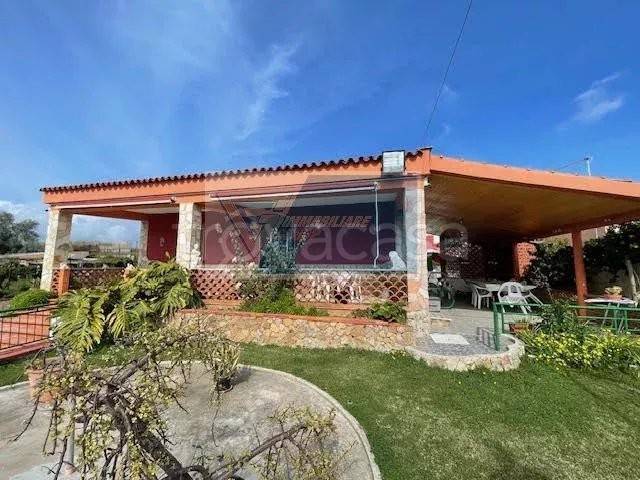 casa indipendente in vendita a Canicattini Bagni