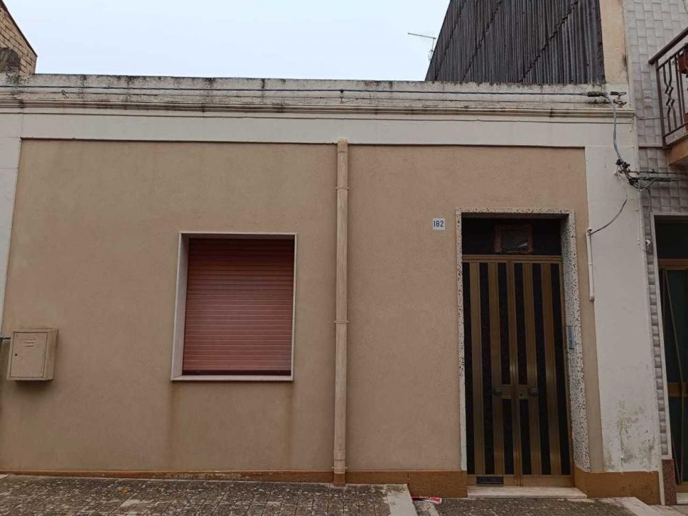casa indipendente in vendita a Canicattini Bagni