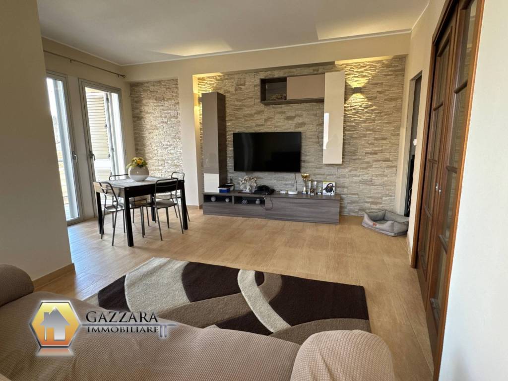 casa indipendente in vendita a Canicattini Bagni