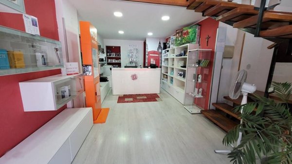 locale commerciale in vendita a Canicattini Bagni
