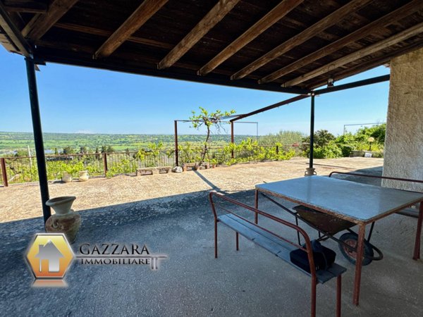 villa in vendita a Canicattini Bagni