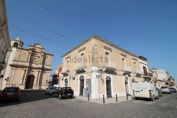 casa indipendente in vendita a Canicattini Bagni