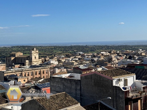 casa indipendente in vendita a Canicattini Bagni