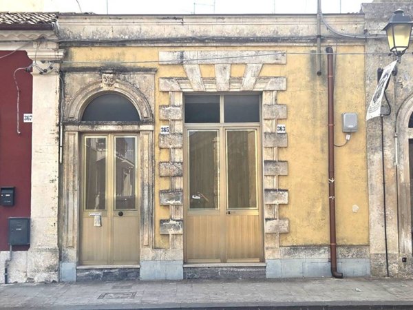 casa indipendente in vendita a Canicattini Bagni