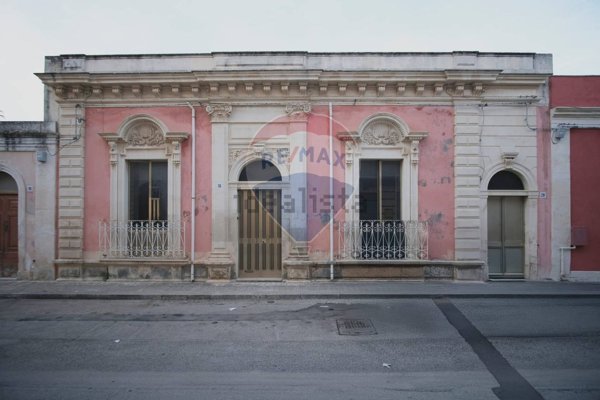 casa indipendente in vendita a Canicattini Bagni