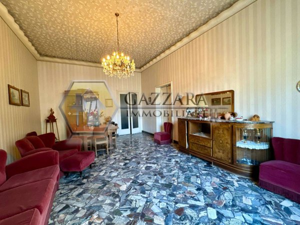 casa indipendente in vendita a Canicattini Bagni
