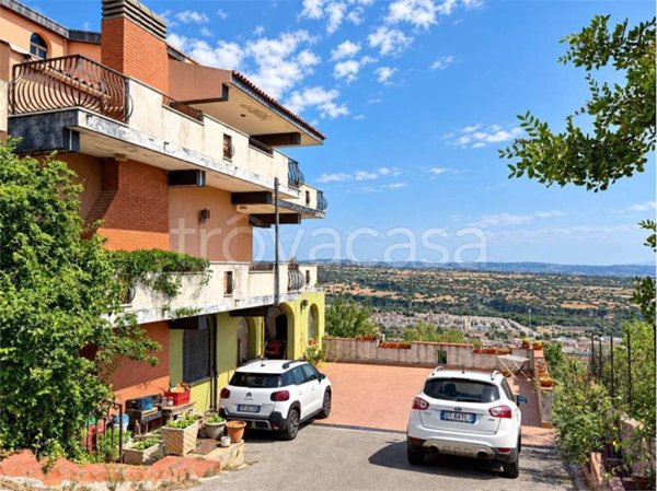 casa indipendente in vendita a Canicattini Bagni