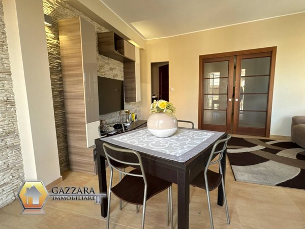 casa indipendente in vendita a Canicattini Bagni