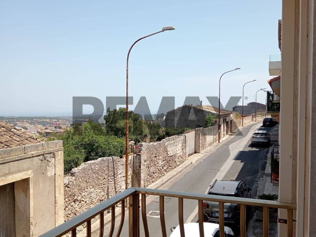 appartamento in vendita a Canicattini Bagni