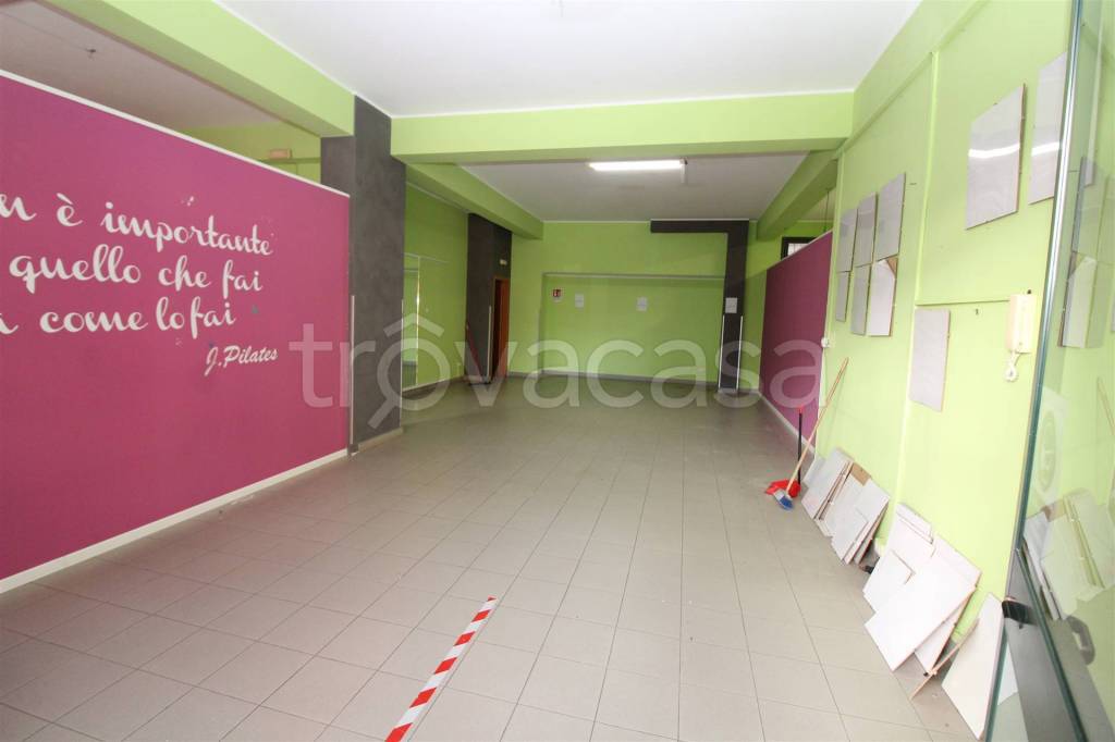 negozio in vendita a Carlentini