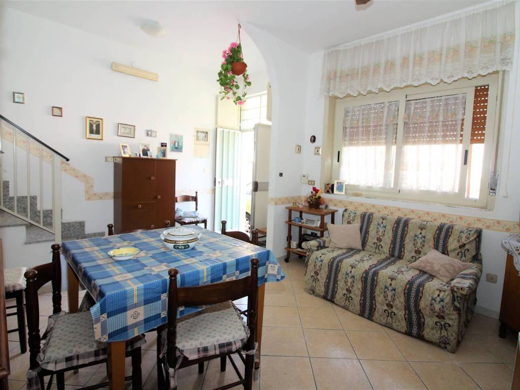 appartamento in vendita a Carlentini in zona Pedagaggi