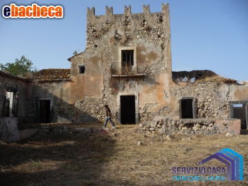 casa indipendente in vendita a Carlentini