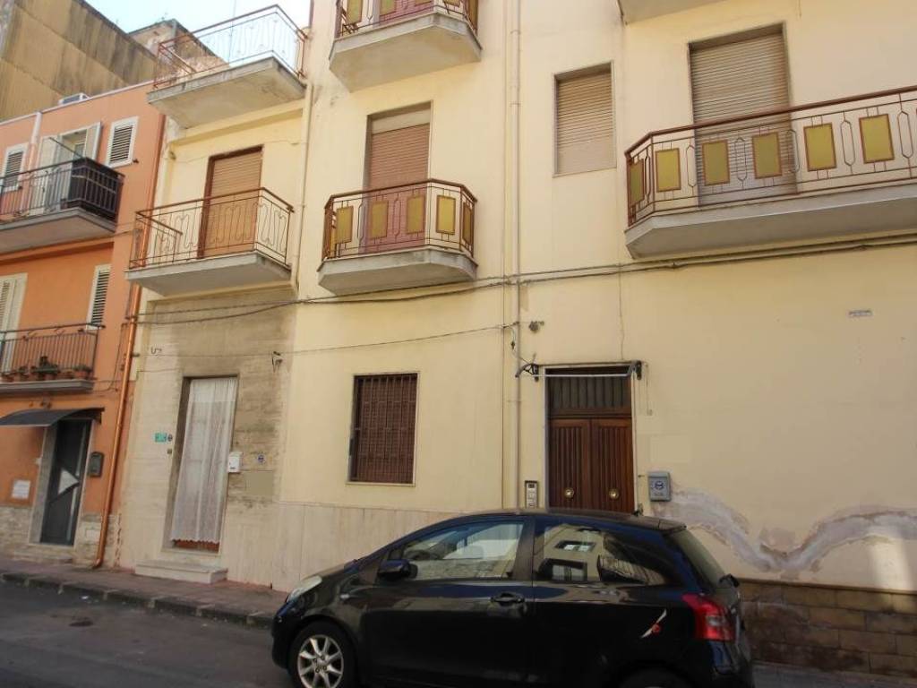 casa indipendente in vendita a Carlentini