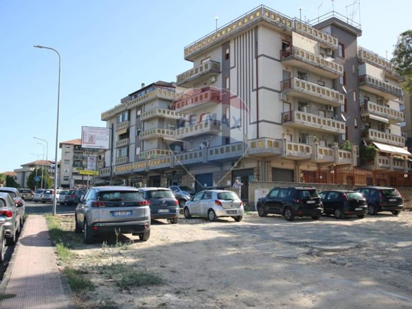 negozio in vendita a Carlentini