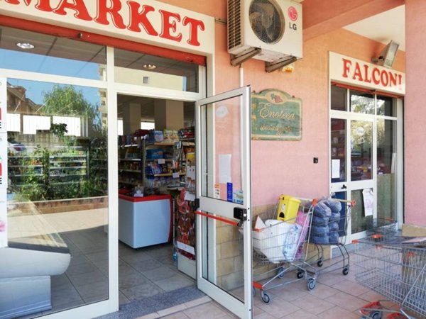 negozio in vendita a Carlentini