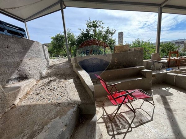 casa indipendente in vendita a Carlentini