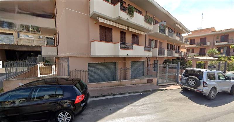 locale commerciale in vendita a Carlentini