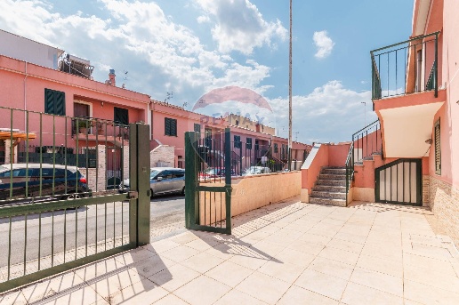 casa indipendente in vendita a Carlentini
